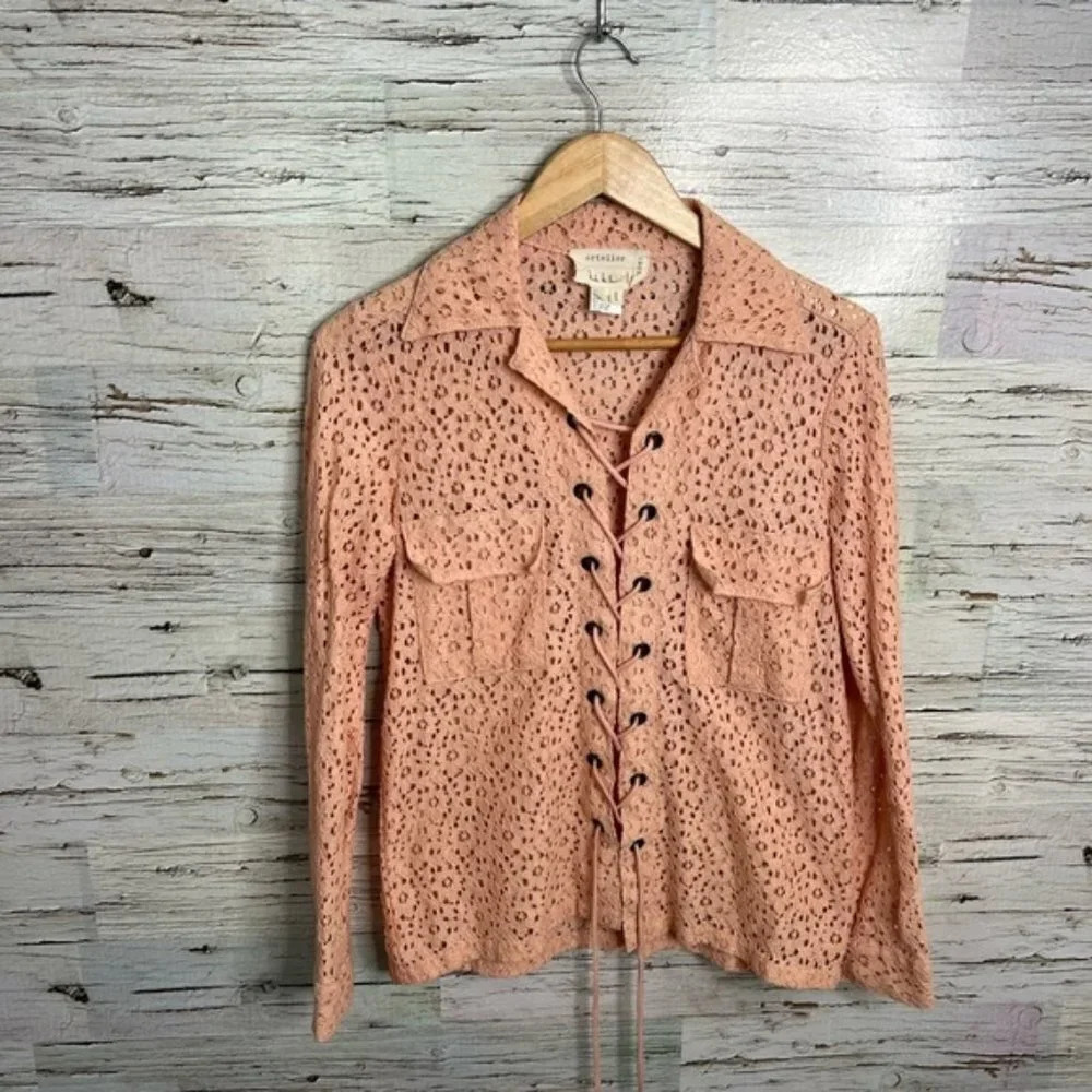 Artelier Nicole miller pink lace up lace blouse size p (xs)
